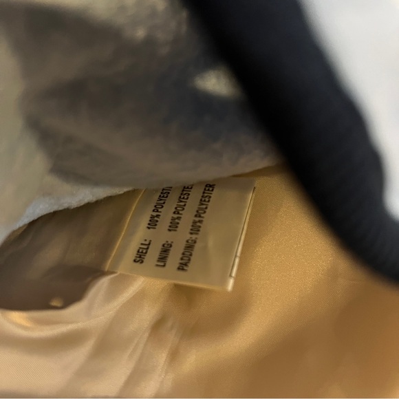 2005 Hong Kong Exclusive Disney Winnie The Pooh Vintage Jacket - Picture 10 of 10